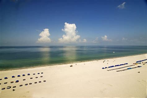 Beachcomber Beach Resort & Hotel in St. Pete Beach (FL) - Room Deals ...