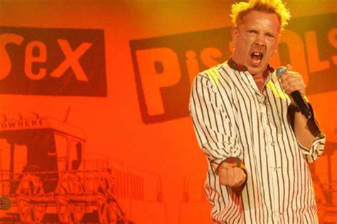 Sex Pistols lançará nova versão de Never Mind The Bollocks Exame