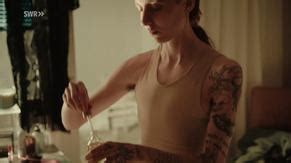 LINDA BLUMCHEN Nude AZNude