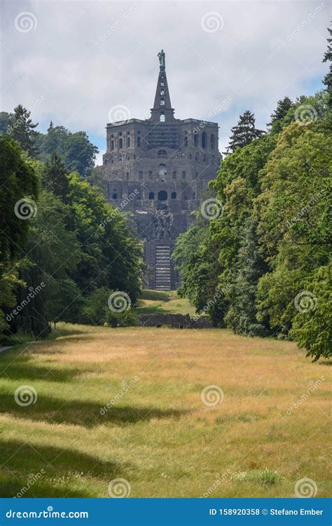 Monumento Di Ercole A Wilhelmshoehe Mountainpark A Kassel Germania