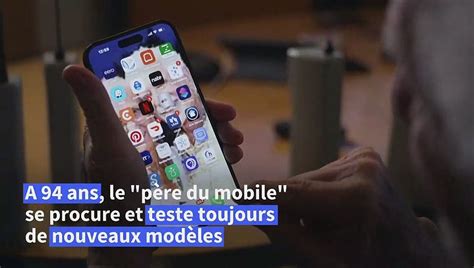 Levez Les Yeux De Votre T L Phone Portable Implore Son Inventeur