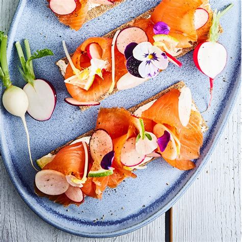 Premium Norwegian Farmed Smoked Salmon Kaviari