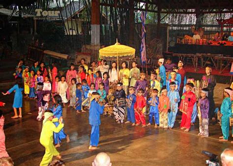 Bandung Kawah Putih Private Tour And Angklung Performance Getyourguide