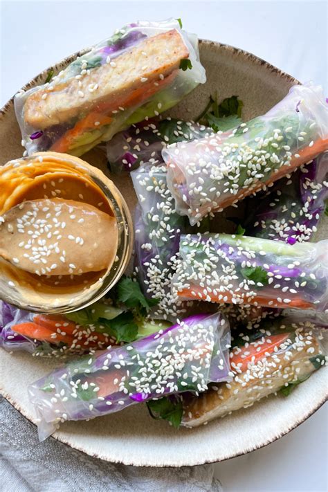 Vegan Tofu Summer Rolls (with Peanut Sauce) - hellofrozenbananas.com