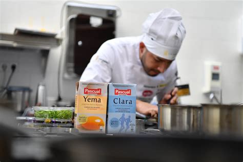 Concurso Cocinero Y Camarero Del A O Un A O M S Apoyando El