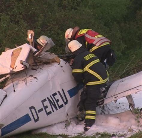 Absturz In Der Eifel Pilot Sprang Ohne Fallschirm Aus Flugzeug WELT