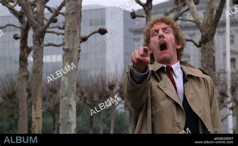 DONALD SUTHERLAND in INVASION OF THE BODY SNATCHERS, 1978, directed by ...