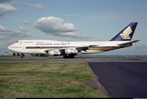 N Kf Singapore Airlines Boeing Photo By Mark Ijsseldijk Id