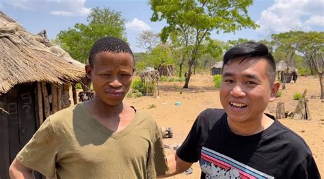 Quang Linh Vlog và thông tin ít ai biết về team Châu Phi Lindo là trợ thủ đắc lực nhất Hot