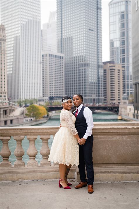 Getting Married at Chicago City Hall – Lakeshore in Love