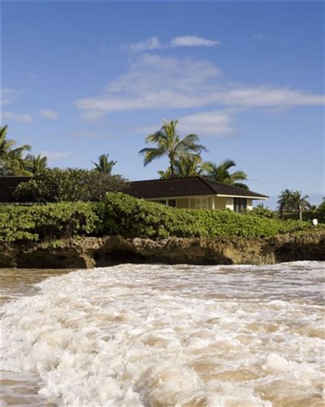 Obamas Rent Beach Home In Hawaii Town