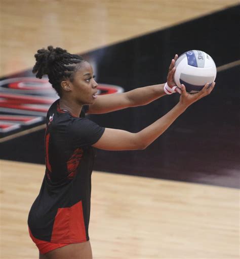 Jamia Johnson, Junior Outside Hitter Leads Cedar Hill Volleyball To New