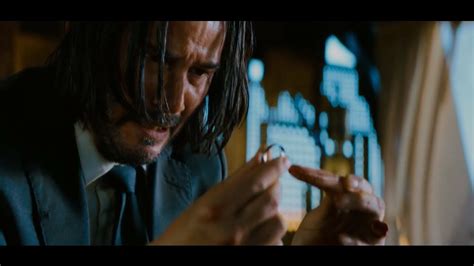 John Wick 3 John Wick Se Corta El Dedo Epic Momentshd Youtube