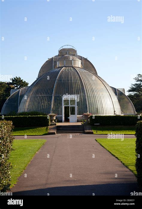 The Palm House At Kew Gardens Hi Res Stock Photography And Images Alamy