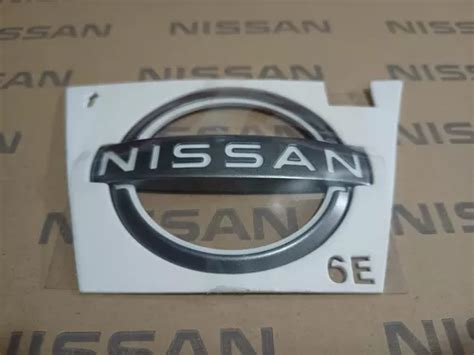 Emblema Trasero Nissan Versa Nuevo Original Linea Nueva Env O Gratis