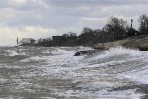 Wetter Warnung Herbststurm Bringt Schweres Hochwasser Und Dauerregen