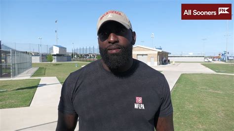 Watch Former Oklahoma Db Mike Hawkins Sr Talks About His Qb Son And Ou Commit Sports