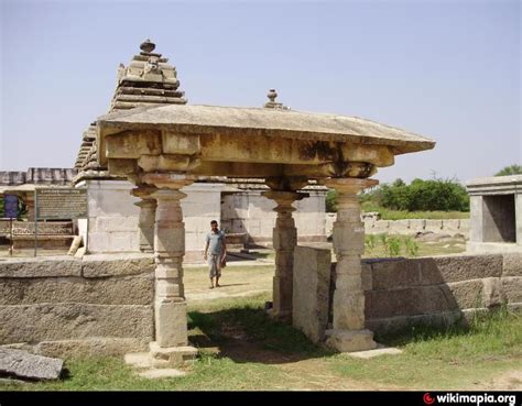 Sri Chaya Someswara Swamy Temple - Nalgonda