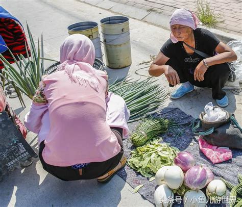 農村大集上，70歲大娘賣的稀罕品種第一次見，花3元買了兩個 每日頭條