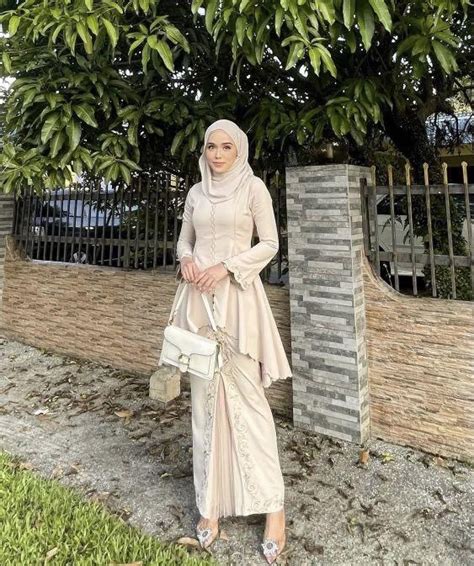 Hijabista Hub Nude Kurung Sareema Kebaya Women S Fashion Muslimah