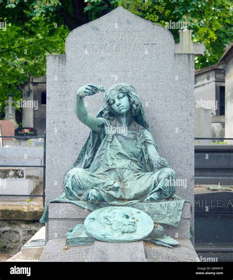 Grave In Montmartre Cemetery In Paris France Stock Photo Alamy