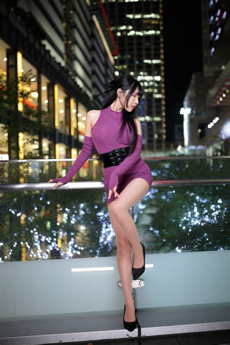 1418605 Asian Brunette Girl Pose Legs Stilettos Dress Rare