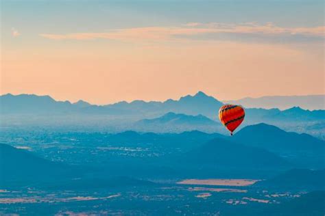 50 Colorful Hot Air Balloon Over Desert Stock Photos Pictures