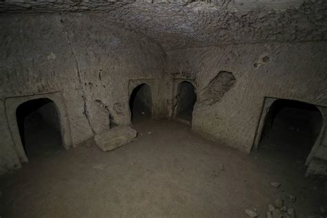 Fotos Descubren Una Cueva Funeraria En Israel De Hace M S De