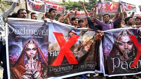 Karni Sena Expels Members Who Announced Withdrawal Of Protests Against Padmaavat Latest News