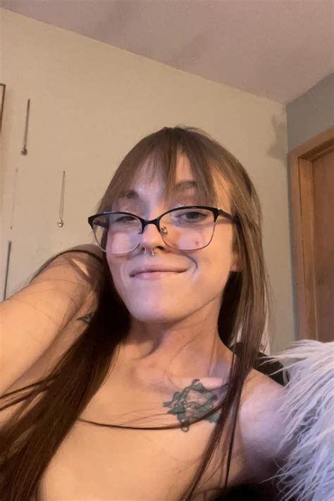 Good Morning Nudes GirlswithGlasses NUDE PICS ORG