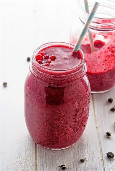 Cranberry Green Tea Smoothie | The Iron You | Bloglovin’