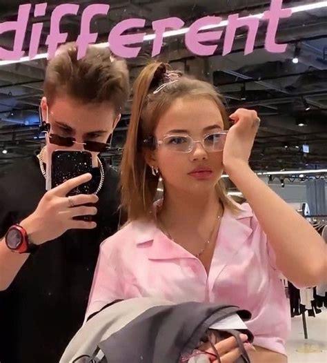 Валя Карнаухова | Russian fashion, Girl, Style