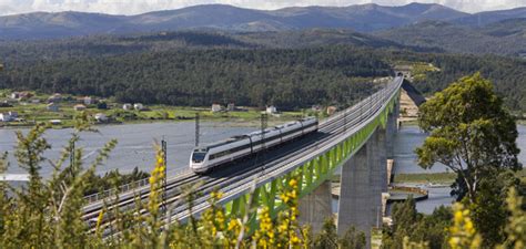 Renfe Transport En Galicia En M S De Millones De Viajeros