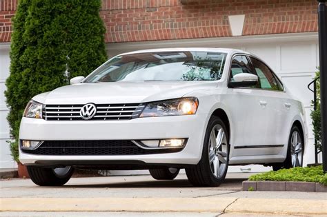 Used 2014 Volkswagen Passat For Sale Pricing Features Edmunds