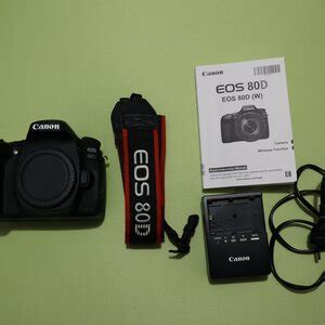 Canon DSLR Φωτογραφική Μηχανή EOS 2000D Crop Frame Kit EF S 18 55mm F3