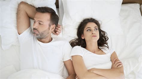 Kein Sex In Hochzeitsnacht Mann Reicht Nach Tag Scheidung Ein Oe At