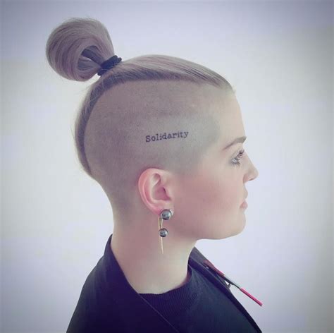 Kelly Osbourne Tattoos & Meanings - A Complete Tat Guide