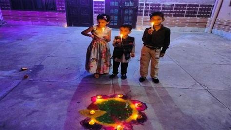 Diwali Festival Celebrated With Pomp Houses Bathed In Colorful Lights दीपावली पर्व धूमधाम से