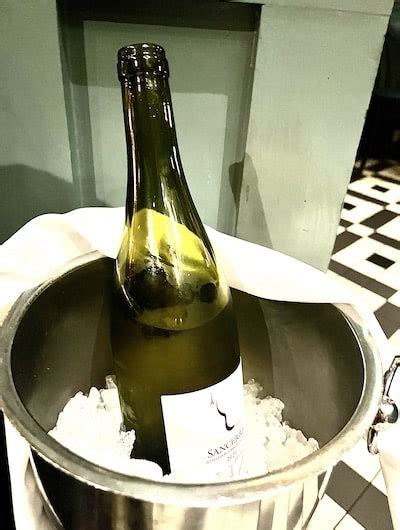 Is Sancerre Sauvignon Blanc? Learn about this famous white wine