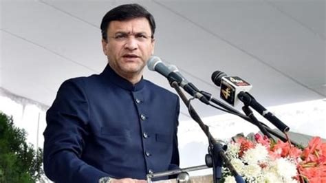 ‘No one can stop me’: Akbaruddin Owaisi, brother of AIMIM chief, threatens cop | Latest News ...