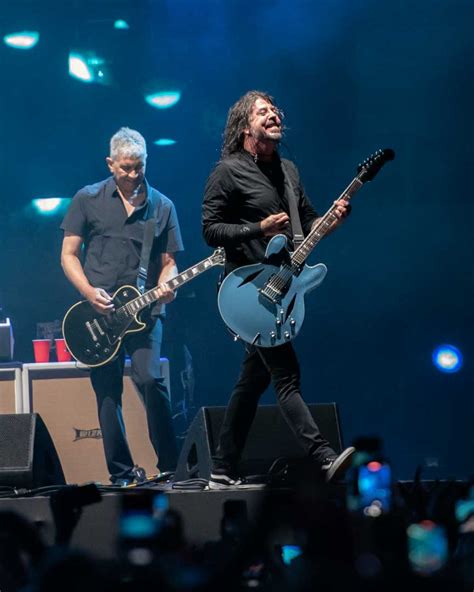 Foo Fighters Chega Ao Brasil Com Show Em Curitiba Antes Do The Town