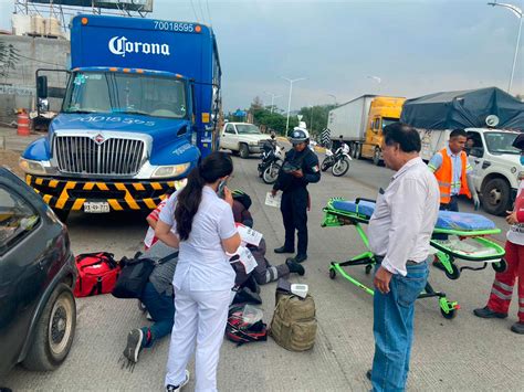 Motociclista Choca Con Camioneta En Las Riberas Del Atoyac En Oaxaca