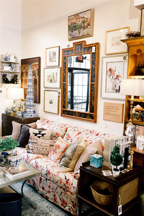 Nashville Shopping: Keeping it Local at L&L Market | Hello! Happiness