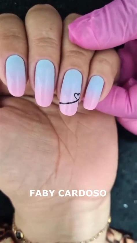 Unhas degradê esponja Unhas decoradas delicadas esmaltação Unhas