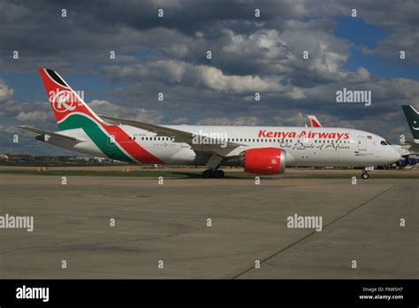 Kenia Airways Boeing Dreamliner Fotos Und Bildmaterial In Hoher