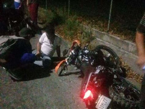 Motociclista Herido Del Rostro Tras Derrapar En Camino A Mata De Pita