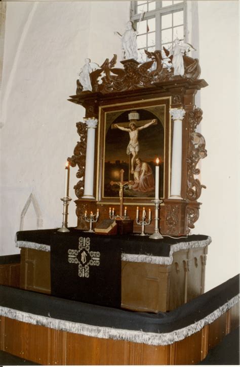 Värvifoto Järva Madise Kiriku Altar 1994 Ajapaik