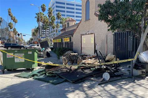 Succession Star Alan Ruck Crashes Car Into L A Pizzeria