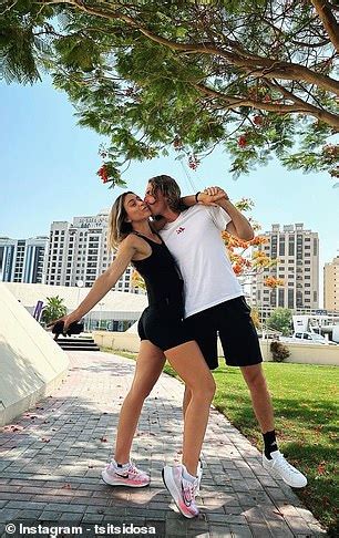 Spanish Tennis Star Paula Badosa Reveals The SEX DREAM She Had Daily Mail Online