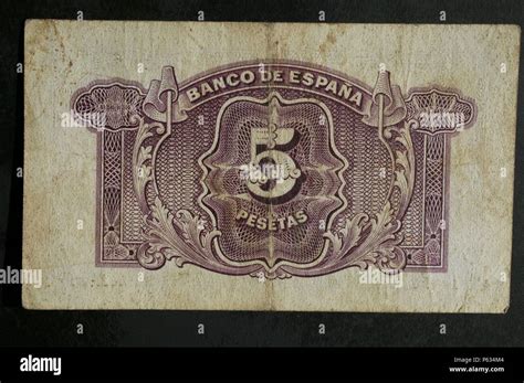 Dinero Billete De Cinco Pesetas De Anverso Busto Mujer Como